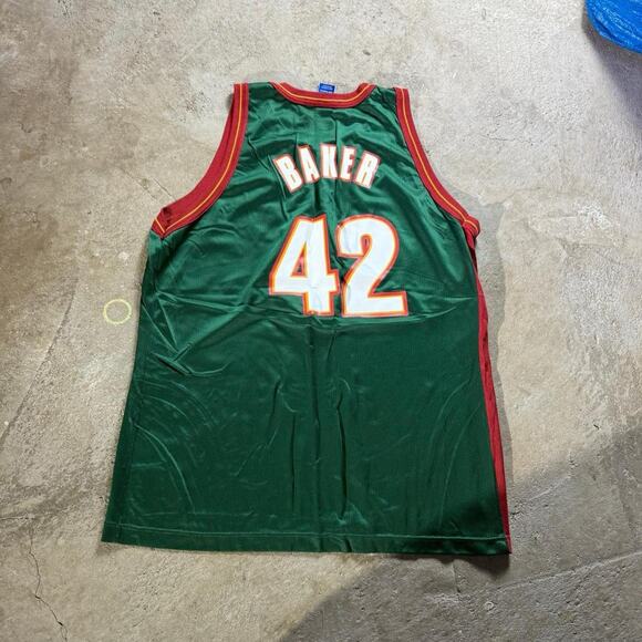 Vintage VTG 90’s Champion Seattle Super Sonics Vin Baker Jersey